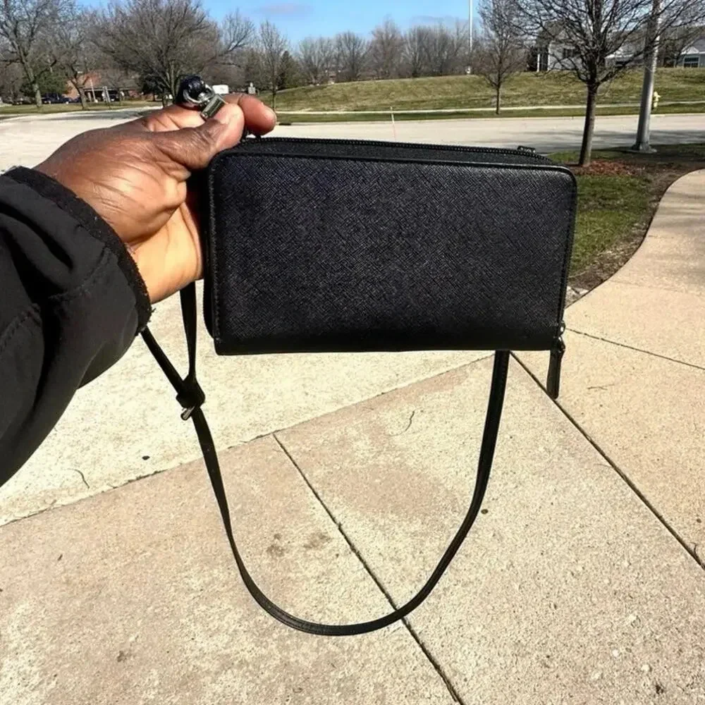 Liz Claiborne Women’s Black Cross body Wallet‎
